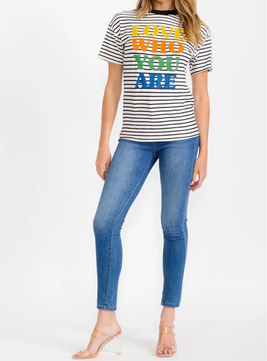 Self love GRAPHIC TOP