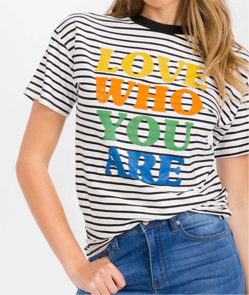 Self love GRAPHIC TOP