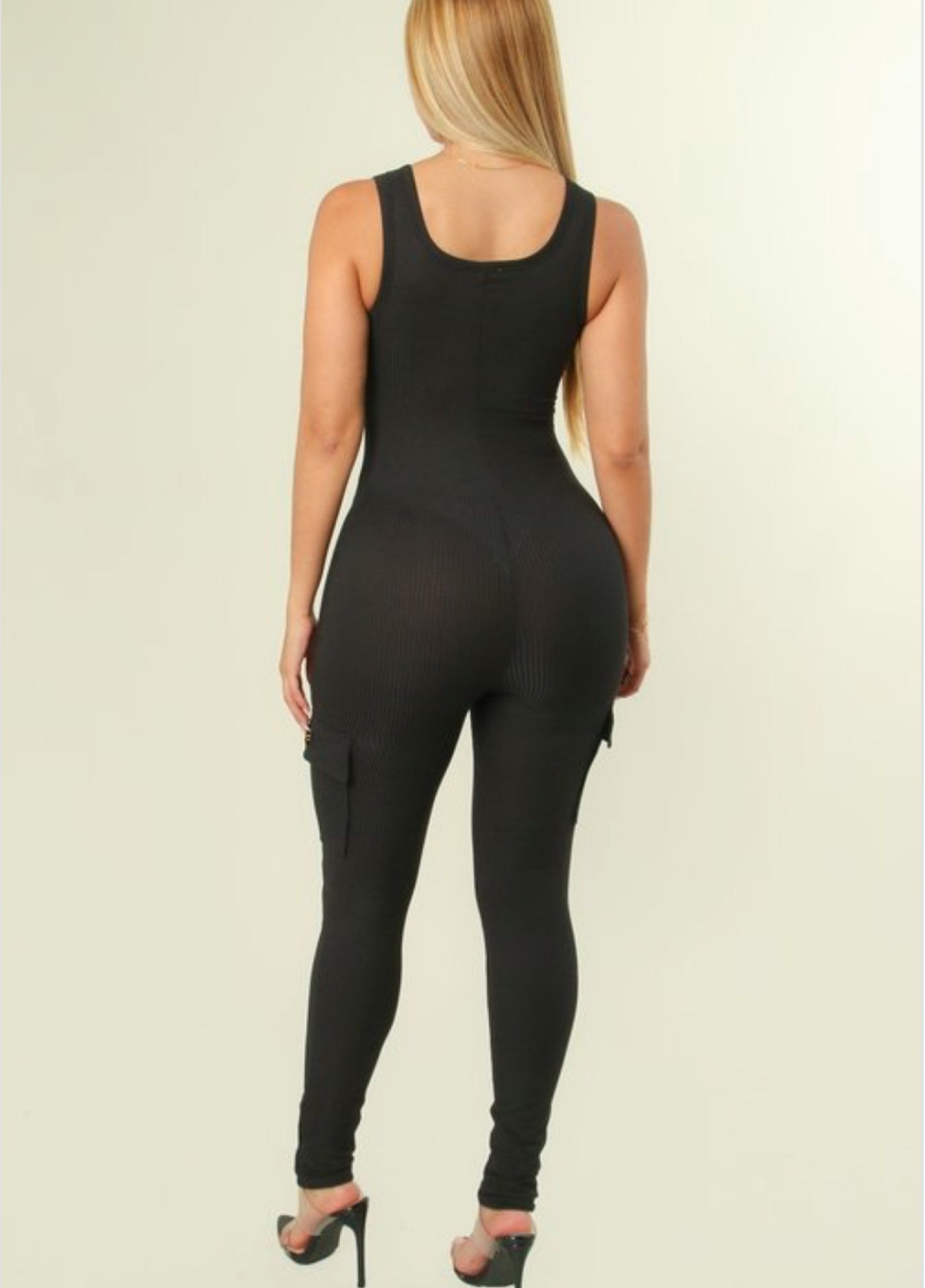 BODYCON JUMPSUIT-POCKETS