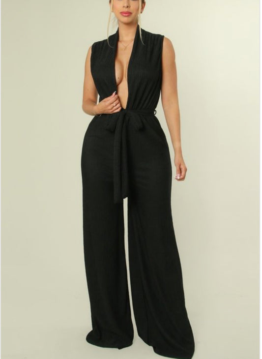 SLEEVELESS PLEATED JUMPSUIT