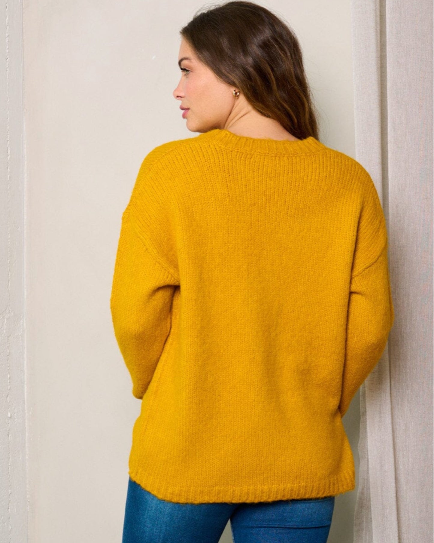 LONG SLEEVE SOLID KNIT SWEATER