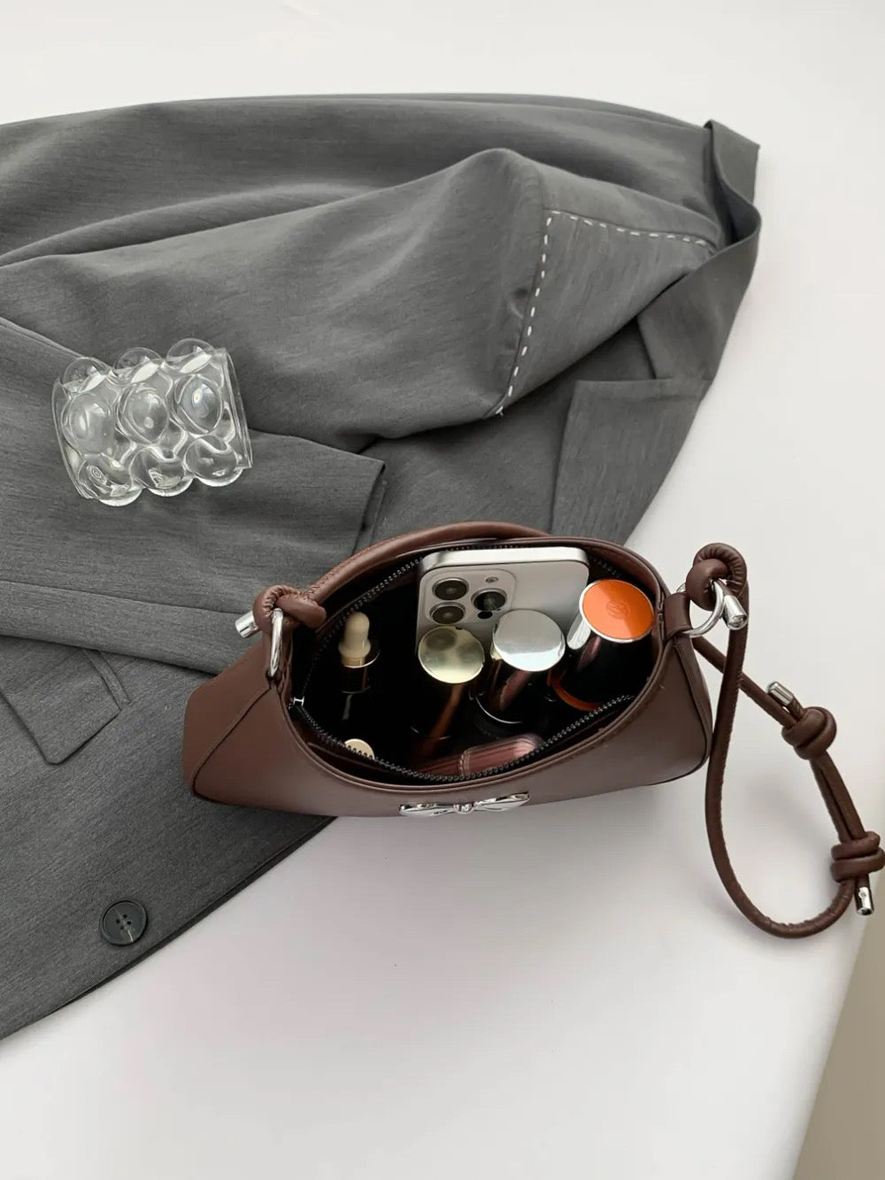 Simplicity bow knotted strap bag