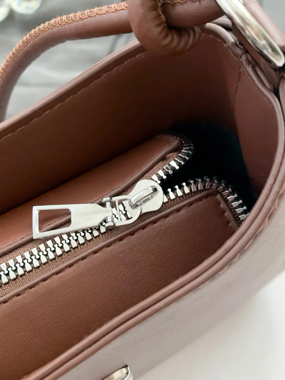 Simplicity bow knotted strap bag