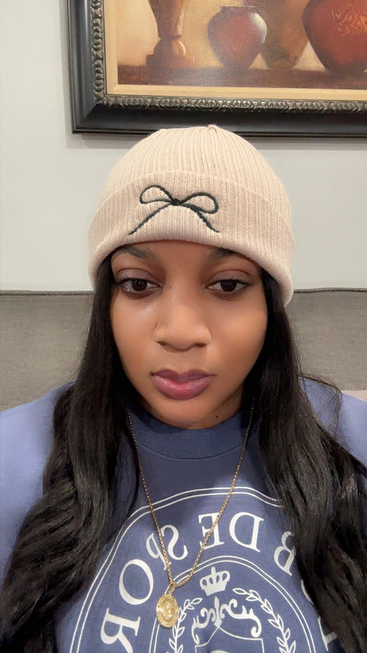 WOMEN'S BEANIE HAT with Bow embroideries